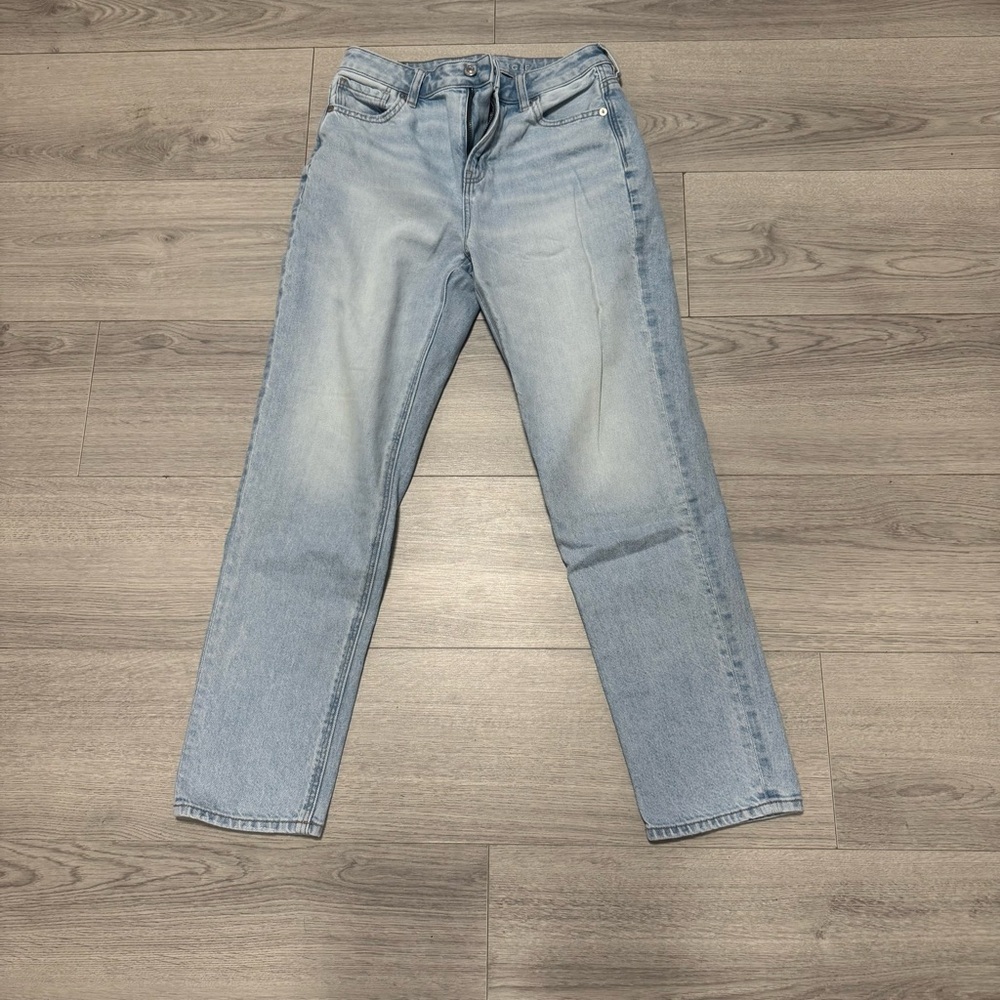 American Eagle Strigid light blue Size 4 Regular Jeans